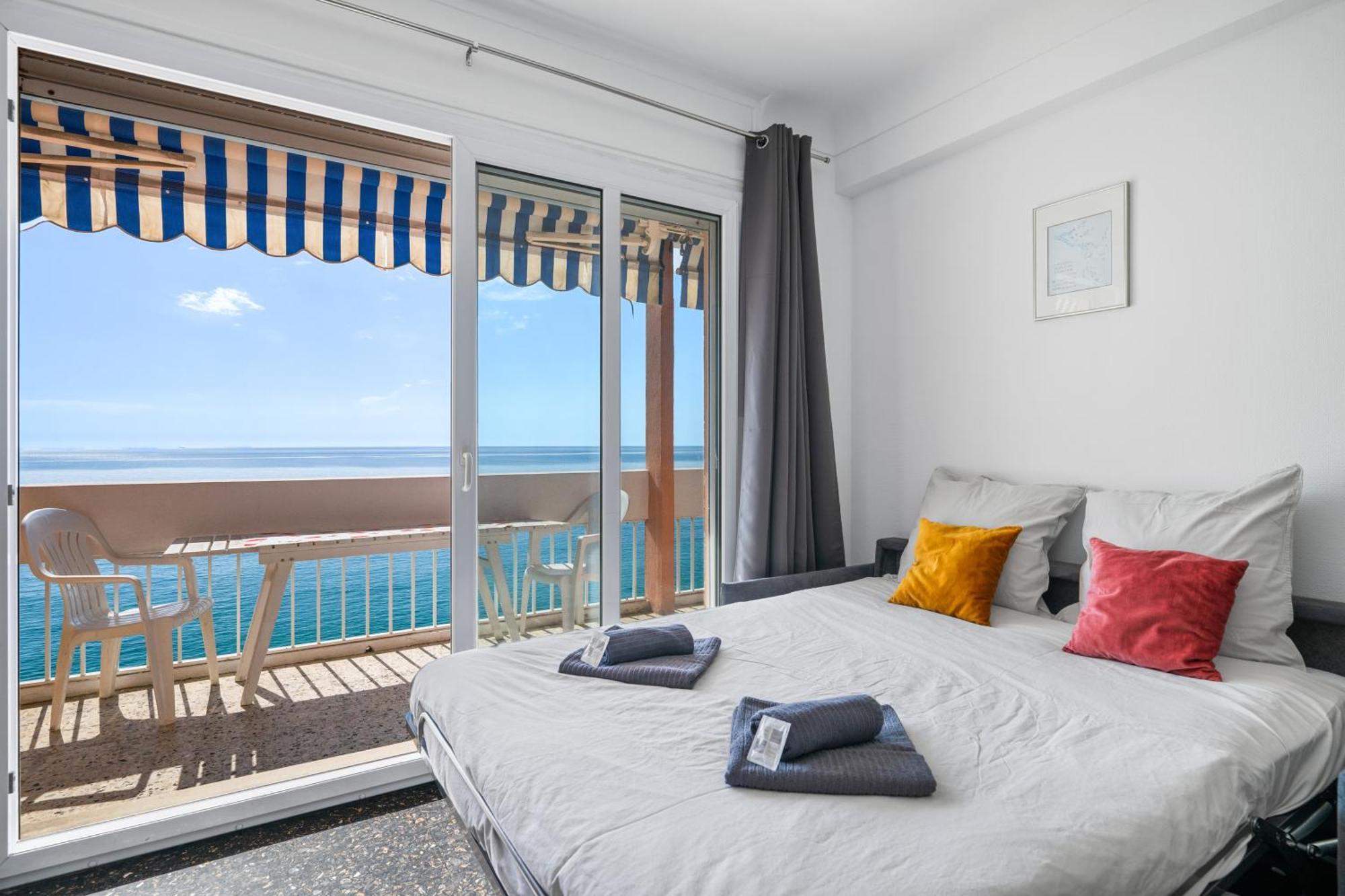 Le Panorama -Vue Exceptionnelle - Dernier Etage - Front De Mer Menton Exterior foto